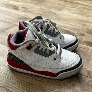 Jordan 3 boys fire red sneakers size 11c